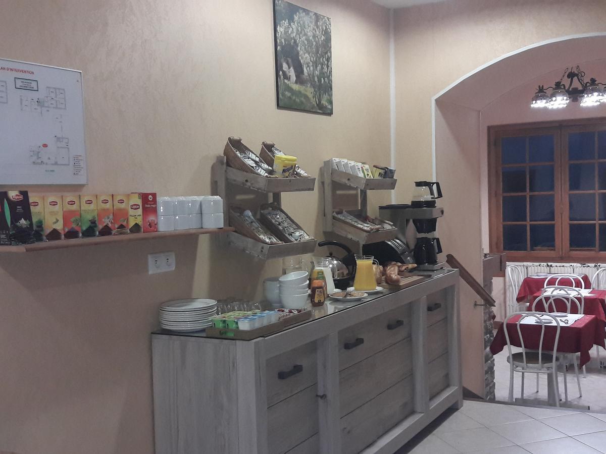 Hotel Au Lion D'Or Nogent-le-Rotrou Εξωτερικό φωτογραφία